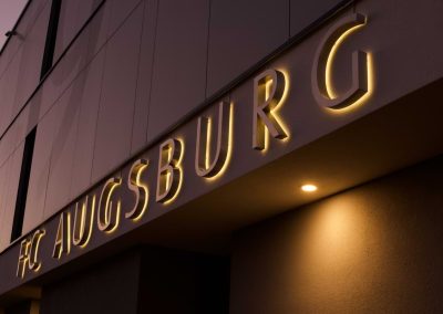 Edelstahlschrift mit LED Beleuchtung